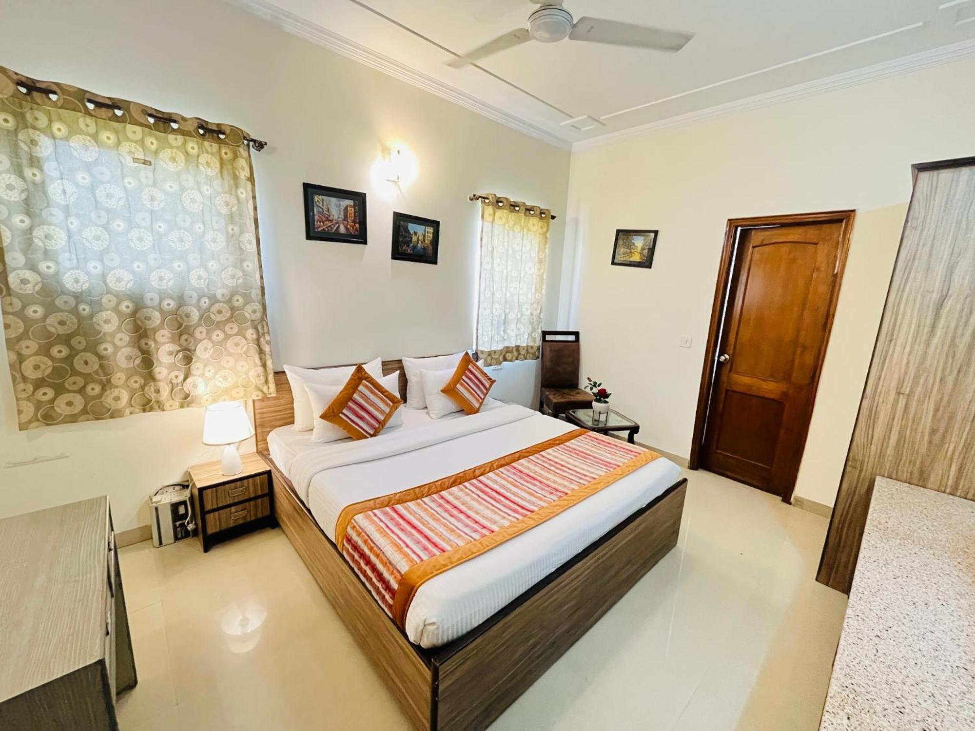 Persona International Hotel Karol Bagh Delhi Exterior photo