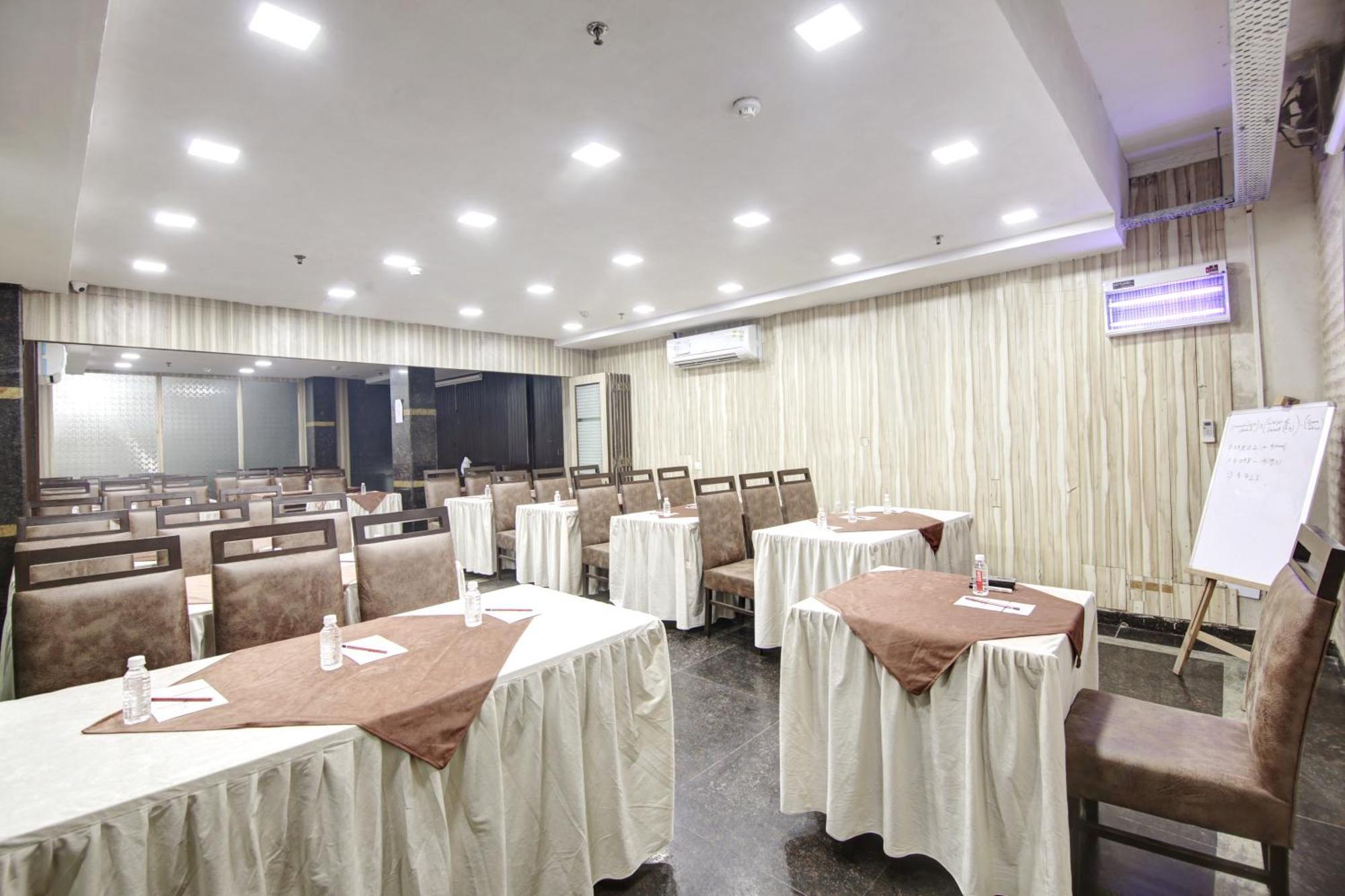 Persona International Hotel Karol Bagh Delhi Exterior photo