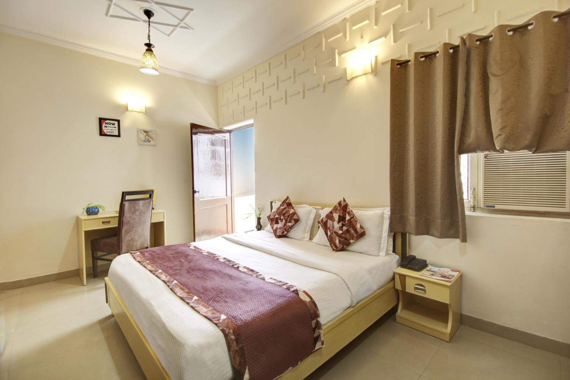 Persona International Hotel Karol Bagh Delhi Exterior photo