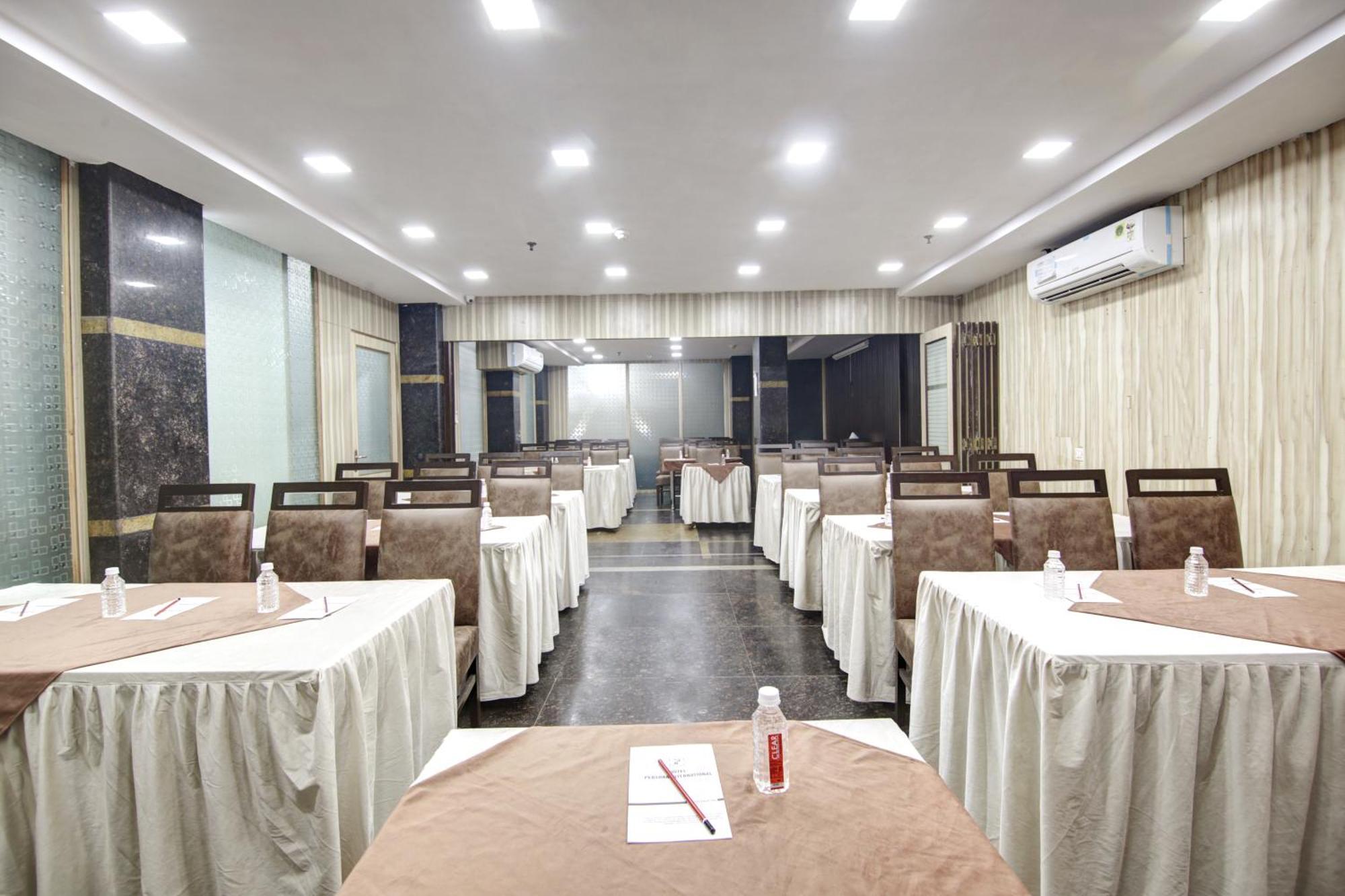 Persona International Hotel Karol Bagh Delhi Exterior photo
